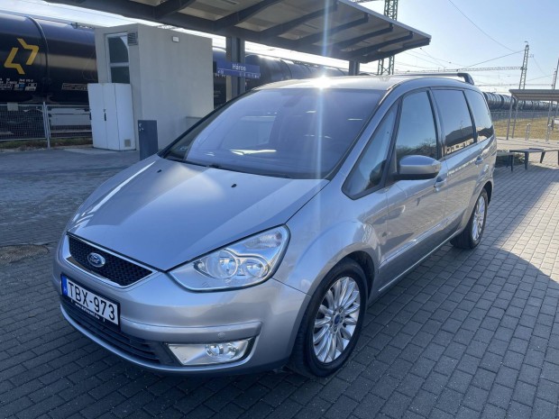 Ford Galaxy 2.0 TDCi Ghia DPF (Automata) [7 sze...